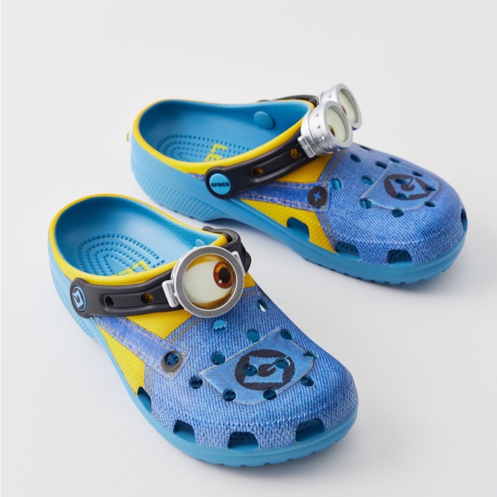 Despicable Me Minions Classic Clogs